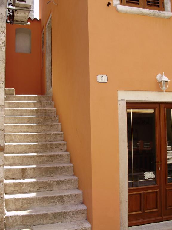 Apartment Casa Nova Ровин Екстериор снимка