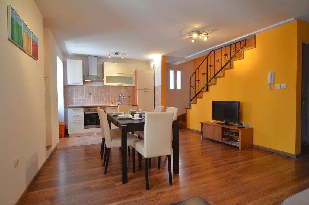 Apartment Casa Nova Ровин Екстериор снимка